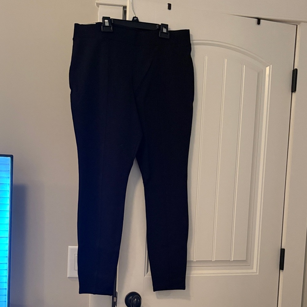 Time and Tru Elegant Black high waist fitted Pants